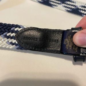Brooks Brothers men’s belt.